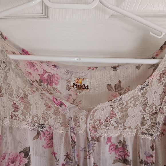 MUDD Ladies semi shear , lace top with chest ties. Size Small - Picture 2 of 7